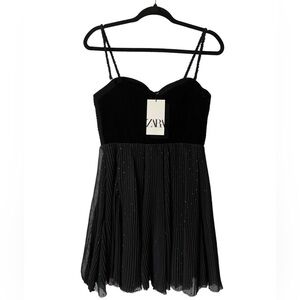 Zara, Ladies Velvet Dotted Mesh Dress - Black. Size: M. NWT.